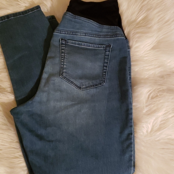 Maternity Jeans - Picture 3 of 7